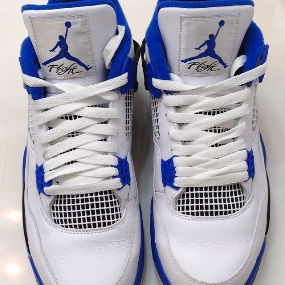 jordan retro 4 varsity royal